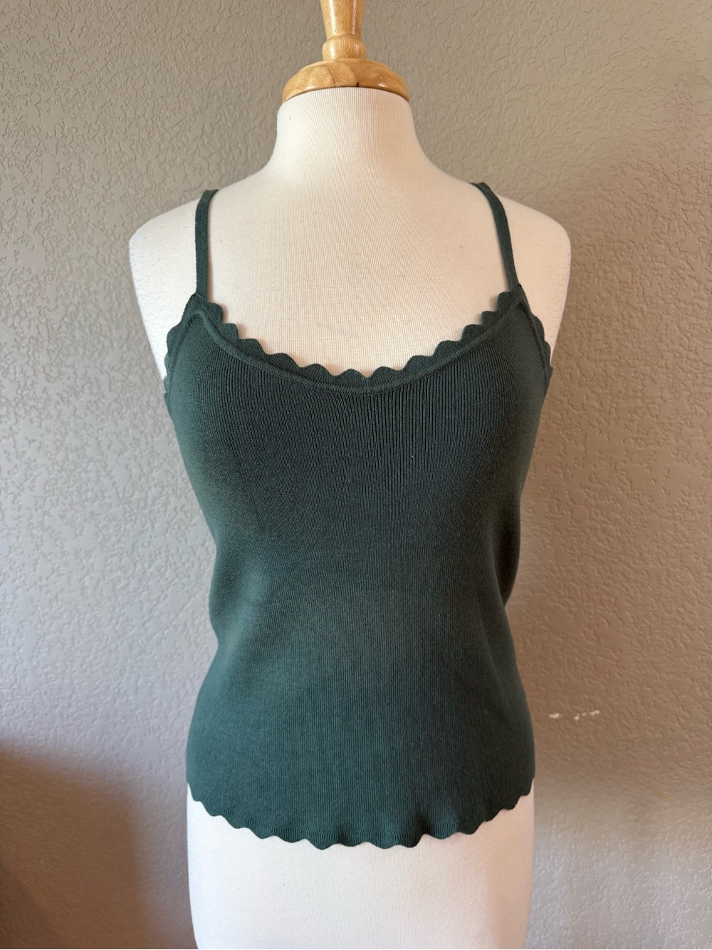 mine Jade Dark Green Scallop Trim Knit Cami Large